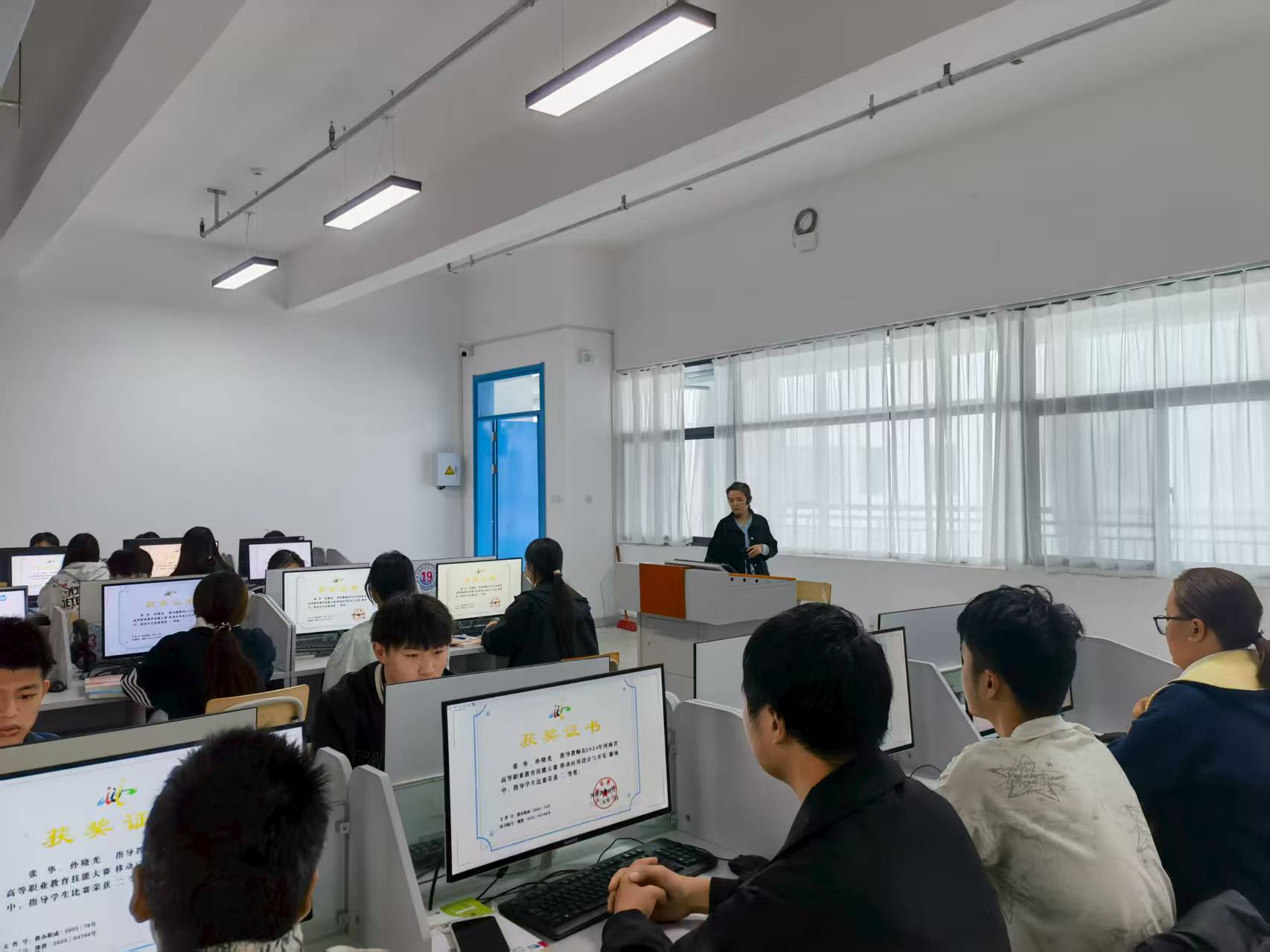 图片2.jpg